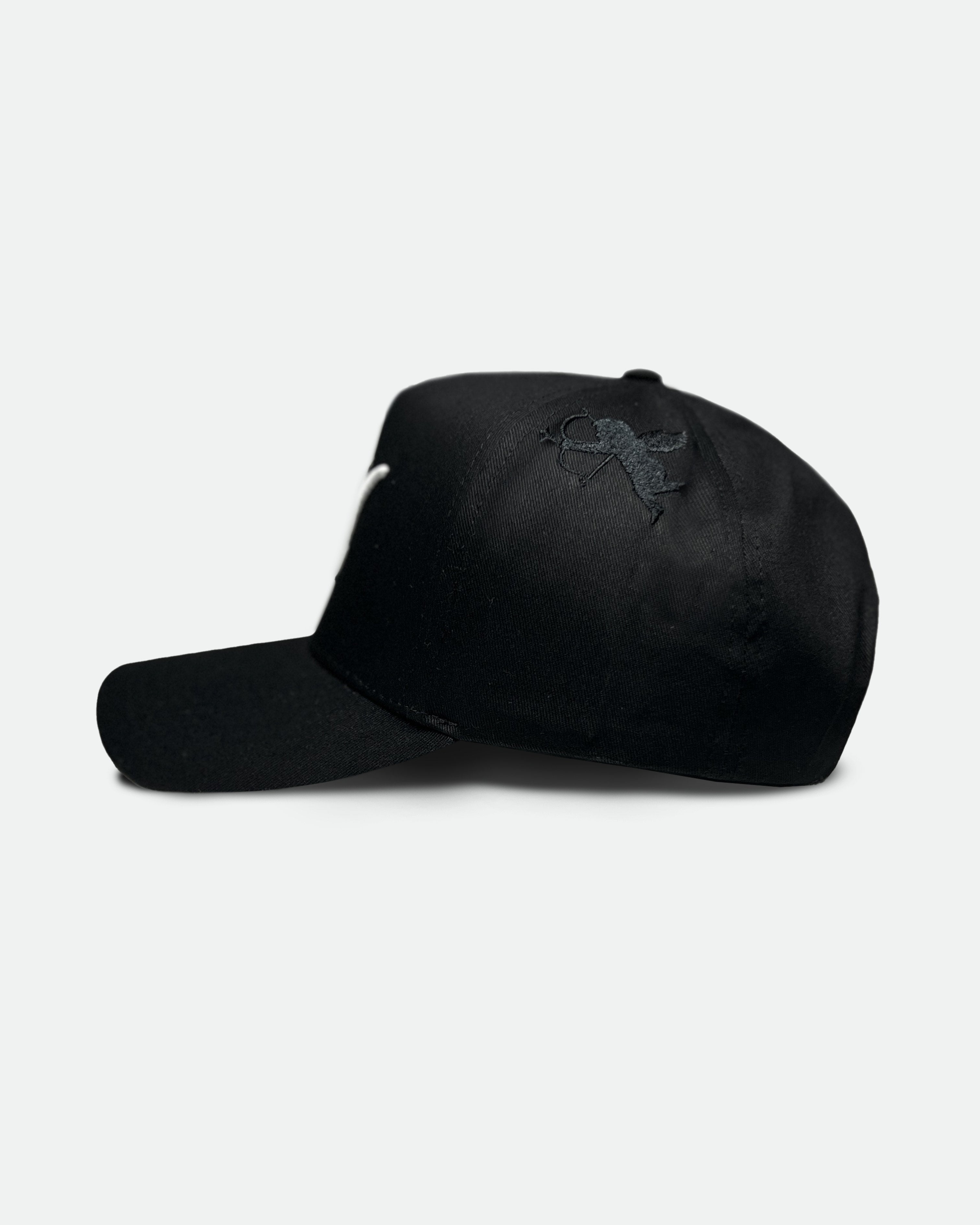 Look Over Me Snapback/ / Black